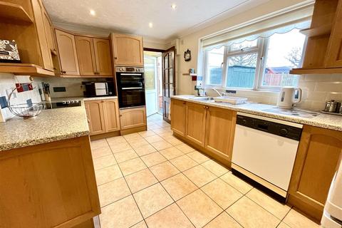 3 bedroom bungalow for sale, Bellrope Lane, Wymondham