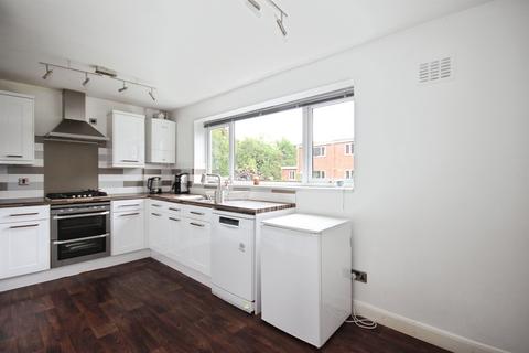 3 bedroom end of terrace house for sale, Maynard Avenue, WARWICK