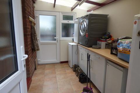 3 bedroom semi-detached house to rent, The Crescent, Nesscliffe, Shrewsbury