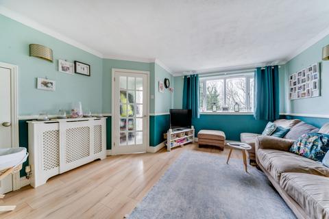3 bedroom end of terrace house for sale, Stourbridge Road, Kidderminster, DY10