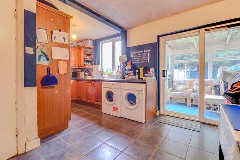 3 bedroom semi-detached house for sale, Gooding Avenue, Leicester, LE3