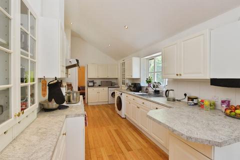 5 bedroom detached house for sale, Beaumaris Grove, Shenley Church End, MILTON KEYNES