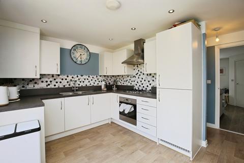 3 bedroom semi-detached house for sale, Plantation Avenue, Marcham, Abingdon