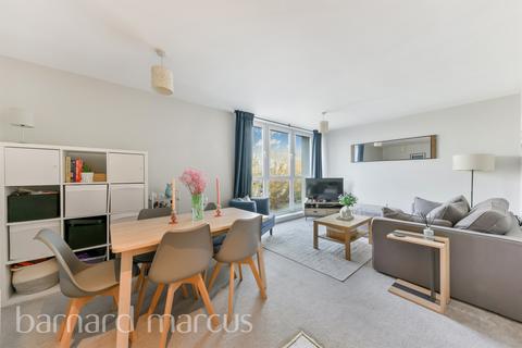 1 bedroom flat for sale, Phoenix Way, London