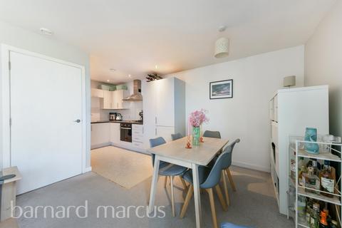 1 bedroom flat for sale, Phoenix Way, London