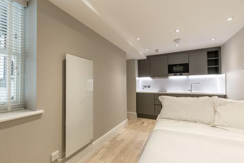 Flat to rent, Flat 1 50-52 St Quintin Avenue