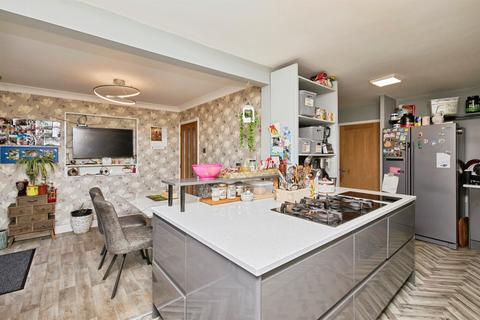 4 bedroom detached house for sale, Meadowgrass Close, Littleover, Derby