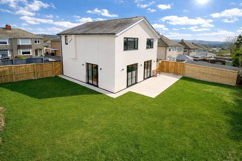 4 bedroom detached house for sale, Heaton Drive, Shipley BD17