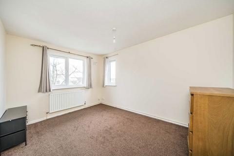1 bedroom flat to rent, Well Close, London SW16