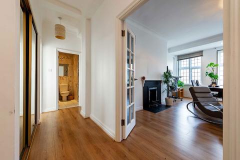 2 bedroom flat to rent, Wellington Road, London NW8