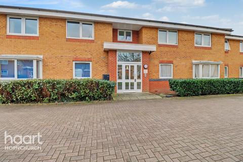 Warwick Close, Hornchurch