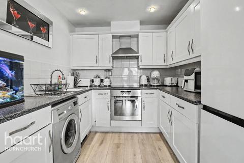 undefined, Warwick Close, Hornchurch