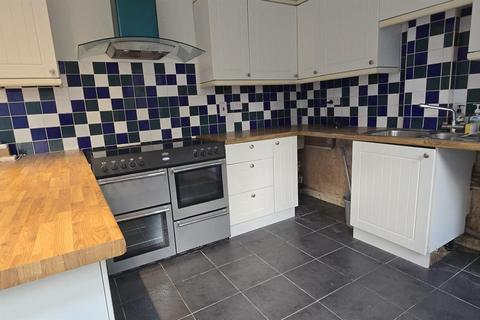 3 bedroom semi-detached house to rent, Aldridge Road, Great Barr, Birmingham