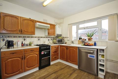 3 bedroom end of terrace house for sale, Queensway, Leamington Spa