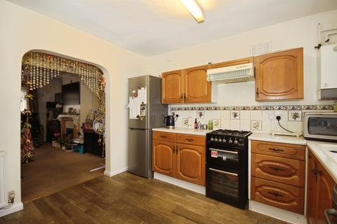 3 bedroom end of terrace house for sale, Queensway, Leamington Spa