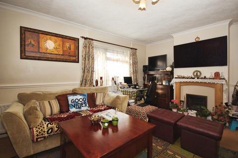3 bedroom end of terrace house for sale, Queensway, Leamington Spa