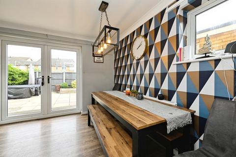 3 bedroom end of terrace house for sale, Adam Close, King's Lynn