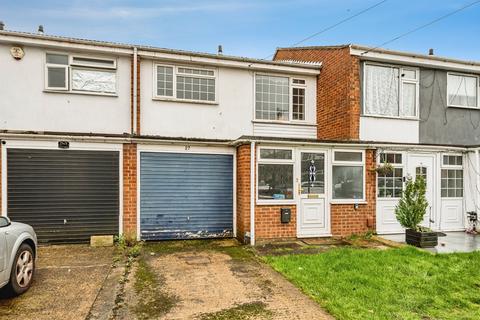 undefined, Robin Hood Close, Slough