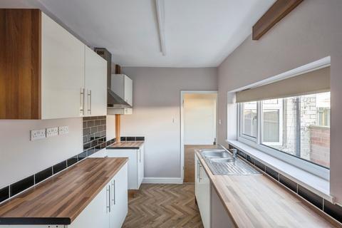 3 bedroom end of terrace house for sale, Digby Street, Scunthorpe