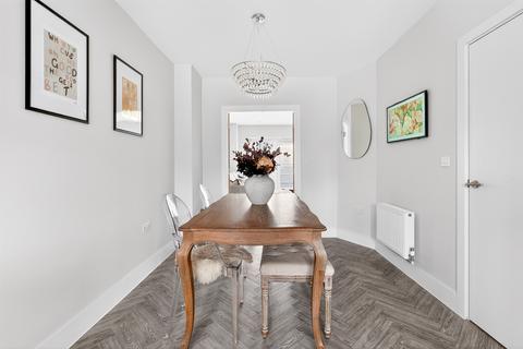 undefined, Dover Road, Tadworth