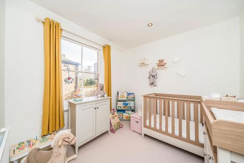 2 bedroom flat for sale, Monkton Street, London SE11