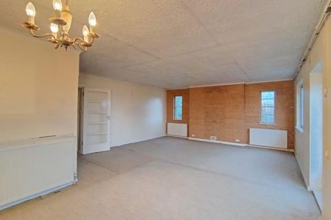 3 bedroom flat for sale, Flat 27 Thurlby Croft, and Garage 14, Mulberry Close, Hendon, London, NW4 1QP