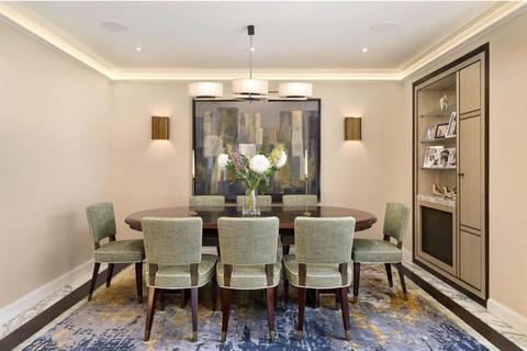 3 bedroom flat to rent, Upper Grosvenor Street, London W1K