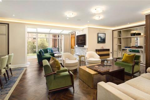 3 bedroom flat to rent, Upper Grosvenor Street, London W1K