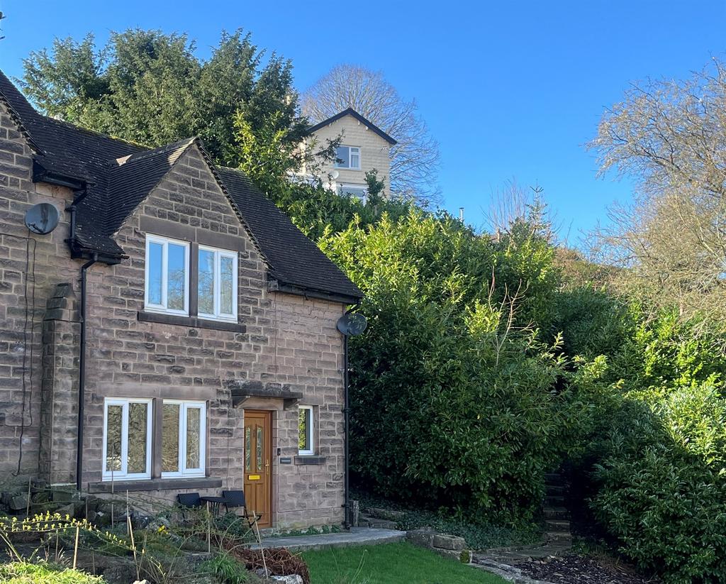 2 bedroom semi-detached house for sale
