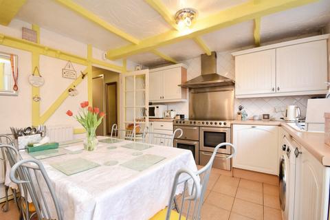 3 bedroom terraced house for sale, Sevenoaks Close, Romford