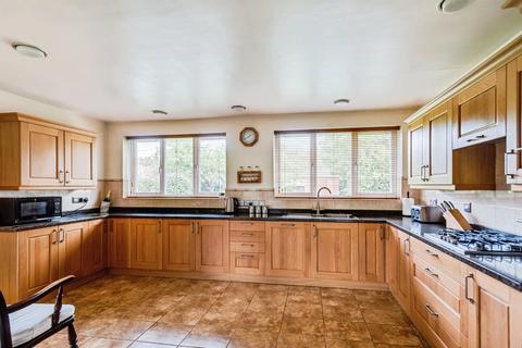 3 bedroom detached bungalow for sale, Cumnor Road, Boars Hill, Oxford