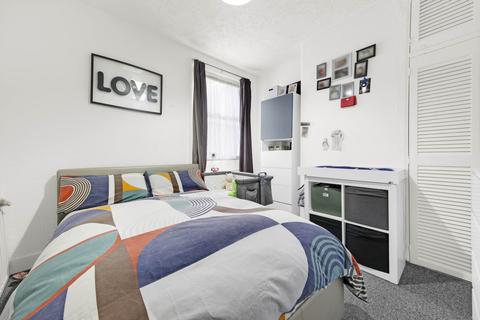 2 bedroom flat for sale, Seymour Road, Leyton, E10