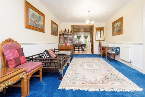 5 bedroom detached house for sale, Wennington Road, Rainham