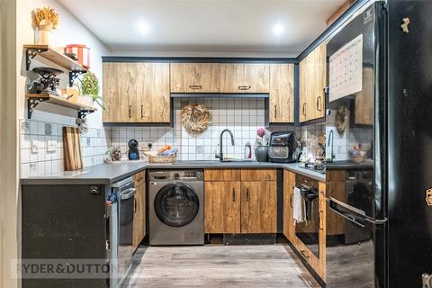 2 bedroom apartment for sale, Bishopdale Court, Halifax, West Yorkshire, HX1
