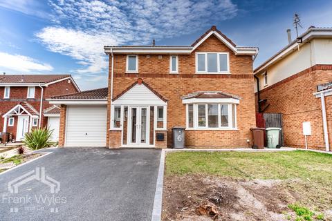4 bedroom detached house to rent, Admiral Close, Lytham St. Annes, Lancashire