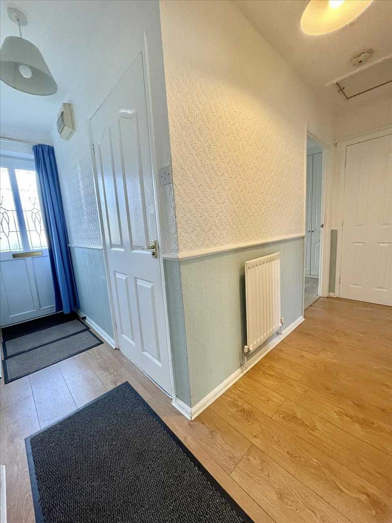 L shaped entrance