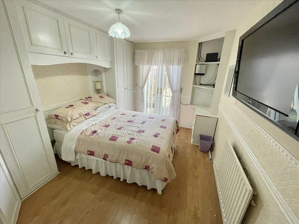 BEDROOM NO. 1 (rear)