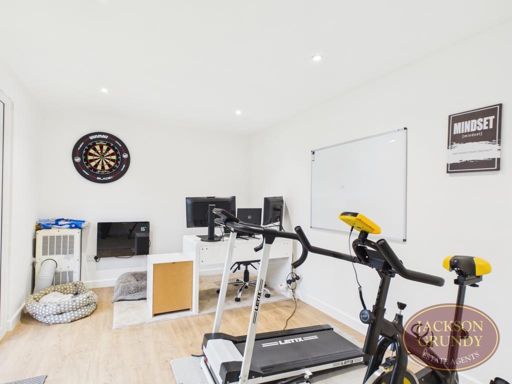 Gym/Office