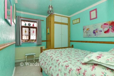 2 bedroom semi-detached house for sale, St. John's Road, Faversham ME13
