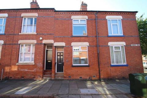 3 bedroom terraced house to rent, Howard Road, Leicester