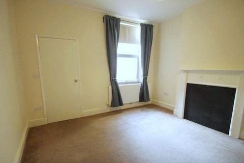 3 bedroom terraced house to rent, Howard Road, Leicester