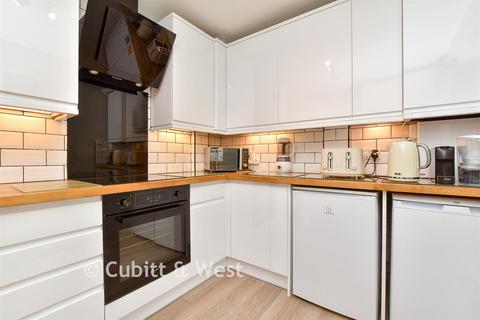 2 bedroom terraced house for sale, Kirksted Road, Morden SM4
