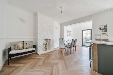 4 bedroom terraced house to rent, Rayford Avenue Lee SE12