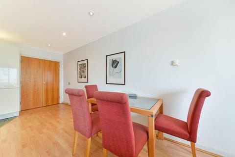 2 bedroom house for sale, Ocean Wharf, 60 Westferry Road, London E14