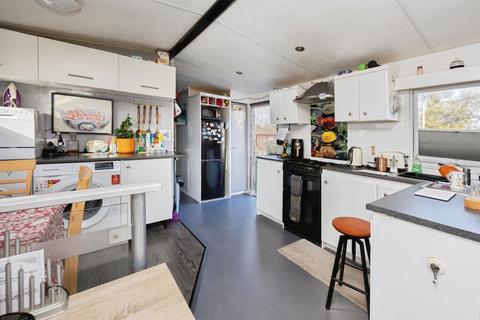 2 bedroom park home for sale, Kitewell Lane, Lydd, Romney Marsh
