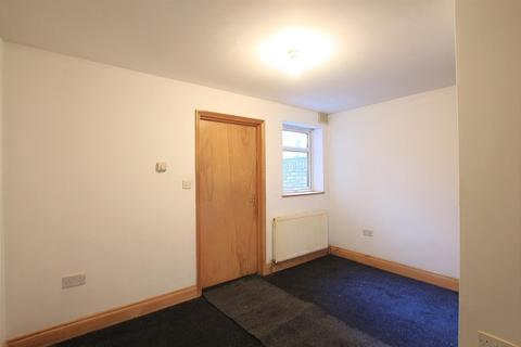 undefined, Inverness Road, Hounslow TW3