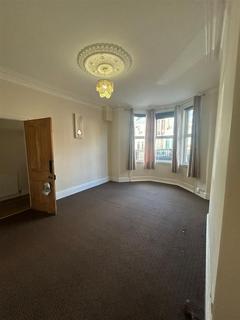 2 bedroom apartment to rent, Whitehall road, Gateshead