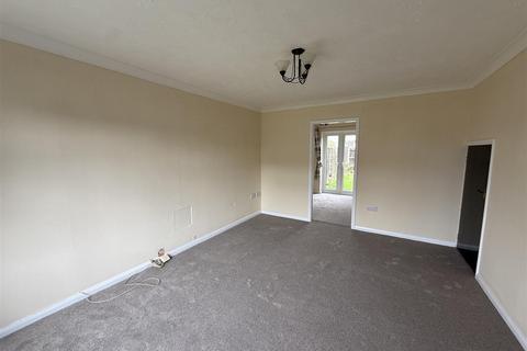 3 bedroom terraced house to rent, Windward Close, Littlehampton BN17
