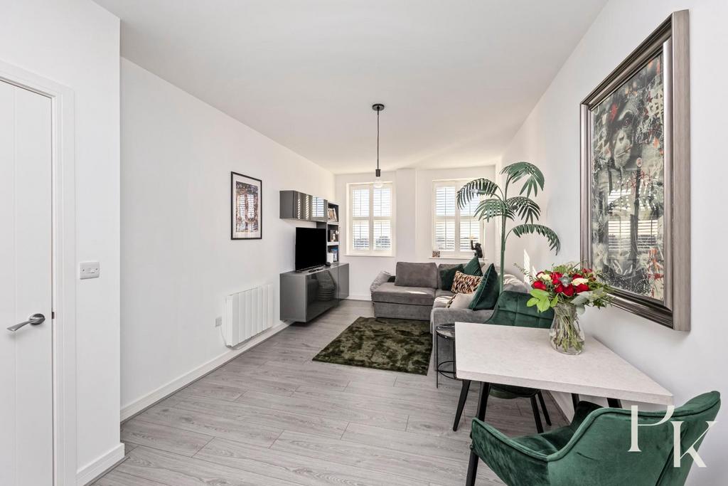 The Pinnacle, Flat 51-014.JPG