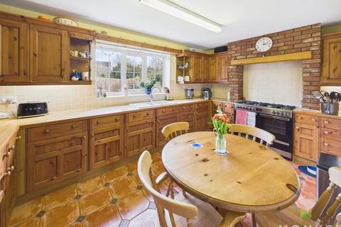 4 bedroom detached house for sale, Kings Drive, Baschurch, Shrewsbury